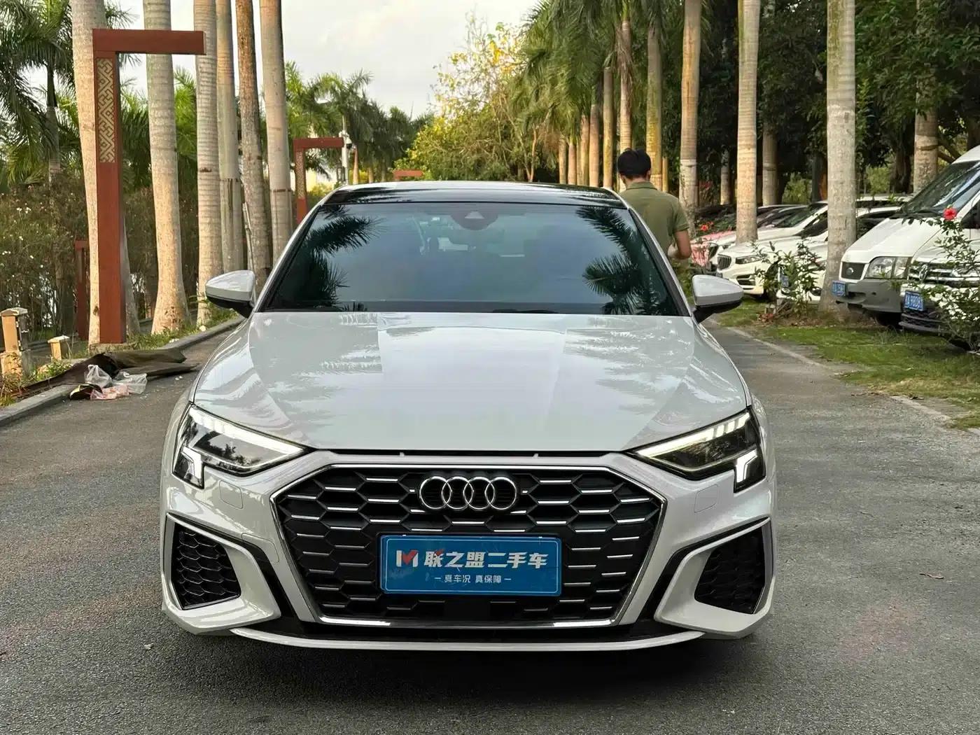 Audi A3 2022 Sportback 35 TFSI Fashion Sport — миниатюра 2