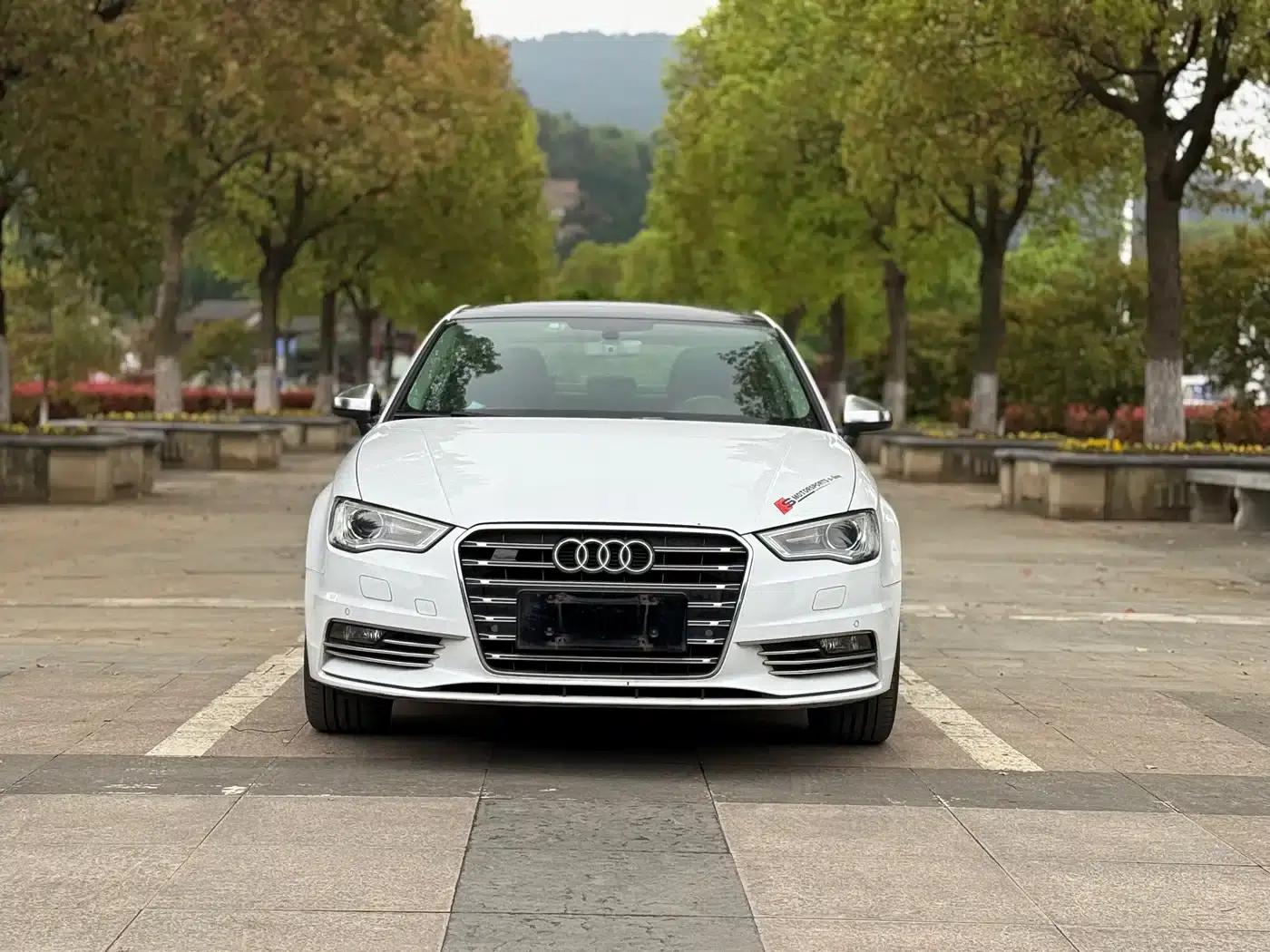 Audi A3 2016 Limousine 35 TFSI Special Edition — миниатюра 2