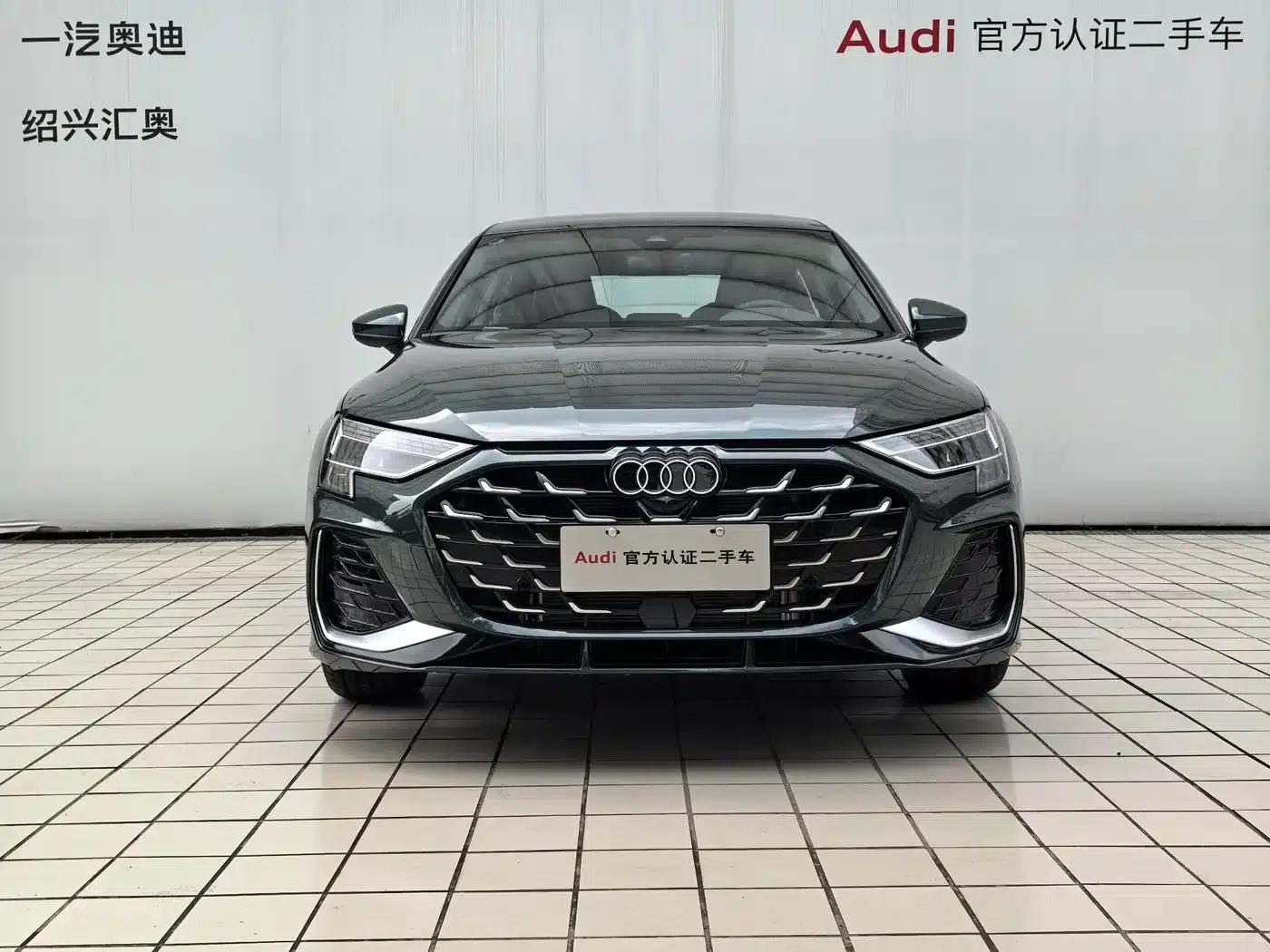 Audi A3 2025 A3L Limousine 35TFSI Flying Spur Premium Edition — миниатюра 2