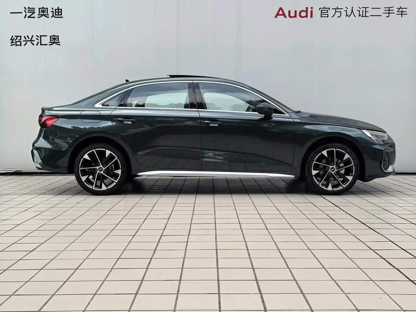 Audi A3 2025 A3L Limousine 35TFSI Flying Spur Premium Edition — миниатюра 3
