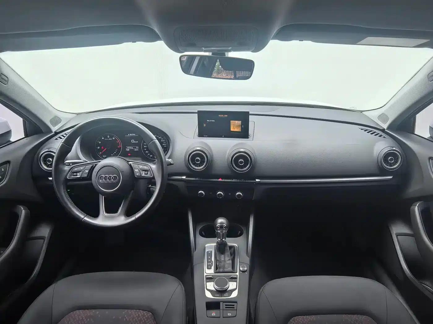 Audi A3 2019 Sportback 35 TFSI Progressive (China VI Emission Standard) — миниатюра 4