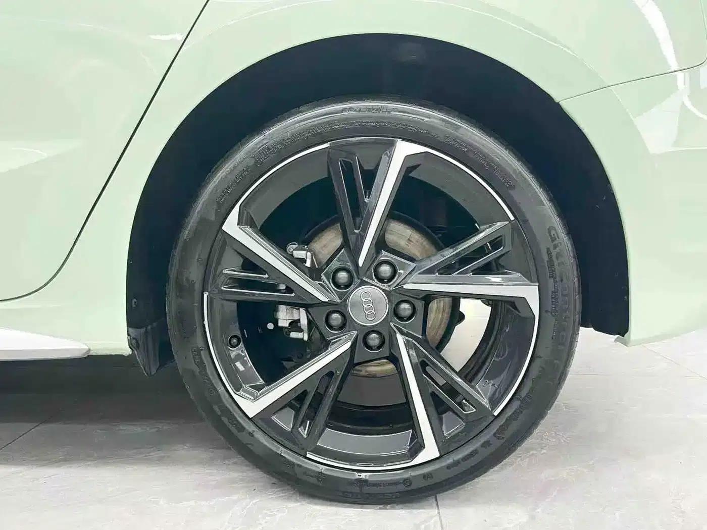 Audi A3 2021 Sportback 35 TFSI Fashion Sport — миниатюра 23
