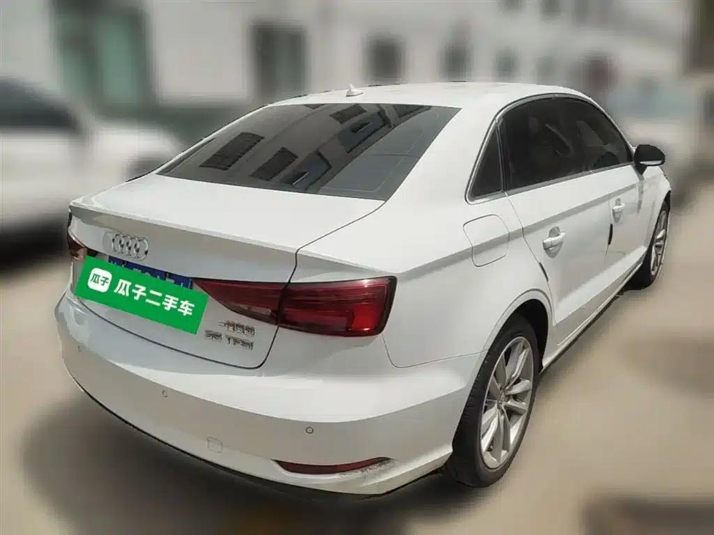 Audi A3 2018 30th Anniversary Edition Limousine 35 TFSI Progressive — миниатюра 12