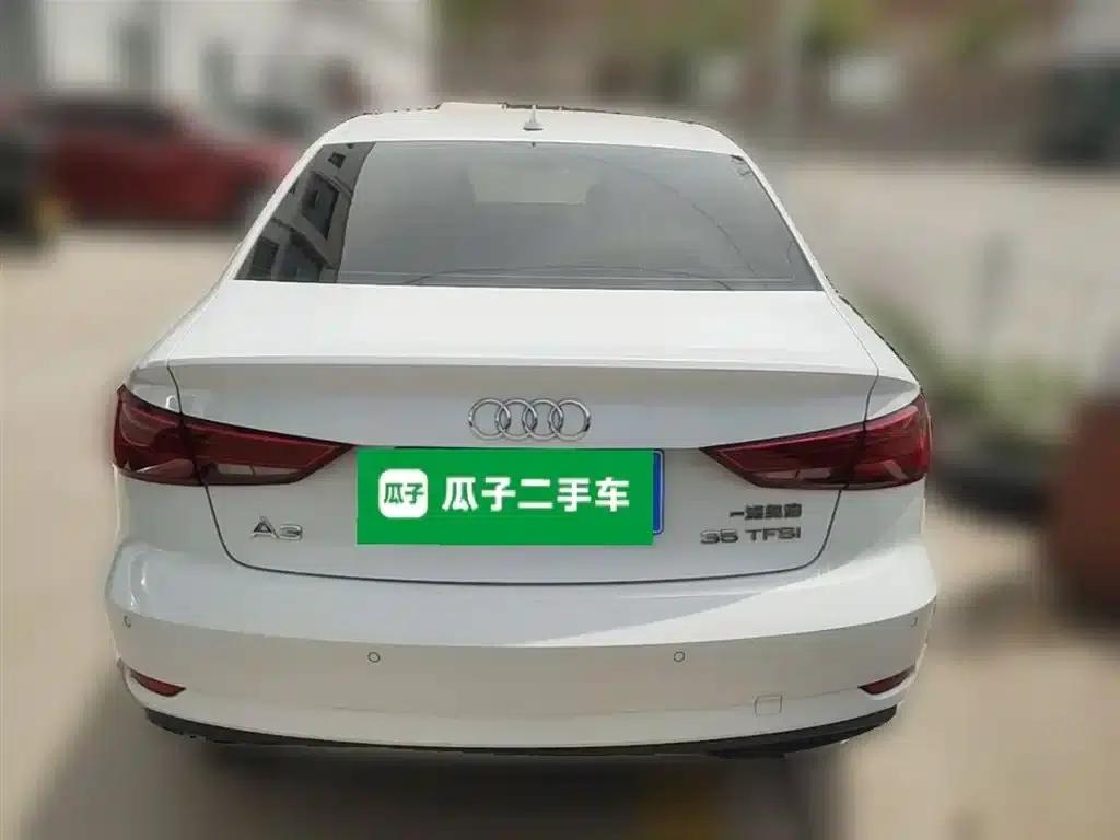 Audi A3 2018 30th Anniversary Edition Limousine 35 TFSI Progressive — миниатюра 10