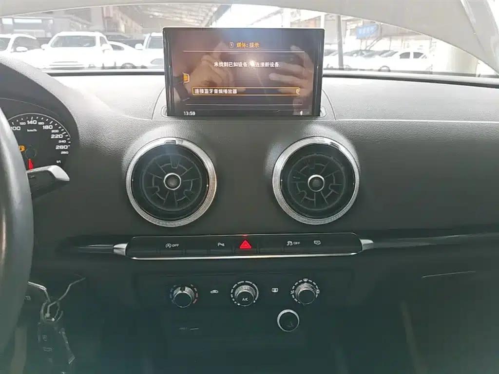 Audi A3 2019 Sportback 35 TFSI Fashion Edition (National V Emission Standard) — миниатюра 13