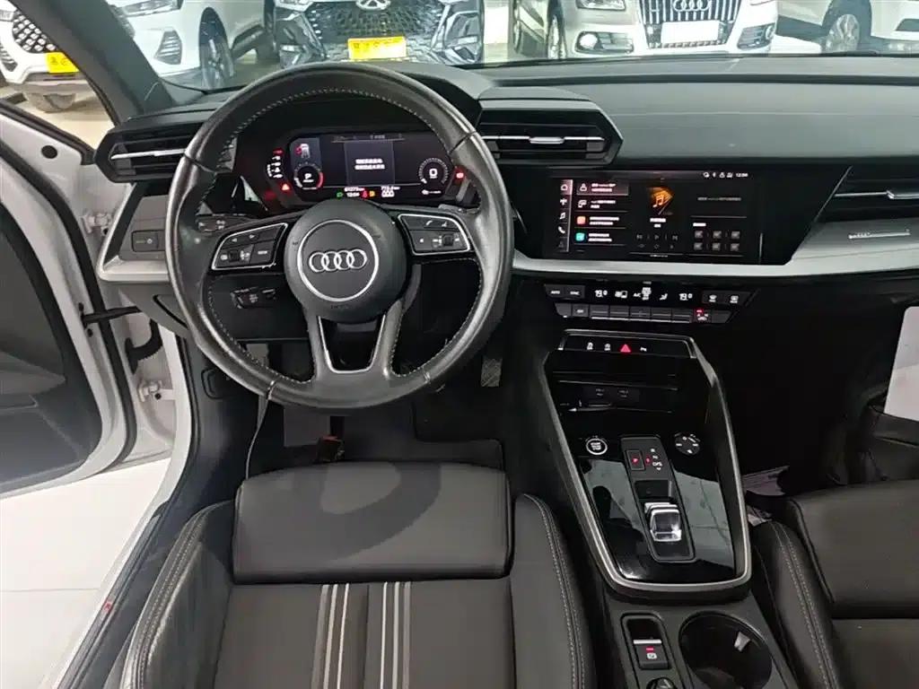 Audi A3 2021 Sportback 35 TFSI Fashion Sport — миниатюра 13