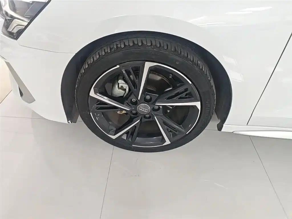 Audi A3 2021 Sportback 35 TFSI Fashion Sport — миниатюра 23