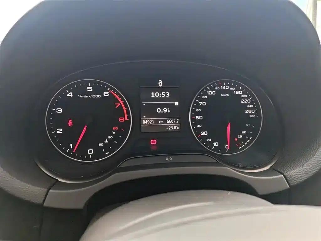 Audi A3 2015 Limousine 35 TFSI Manual Entry-Level — миниатюра 12