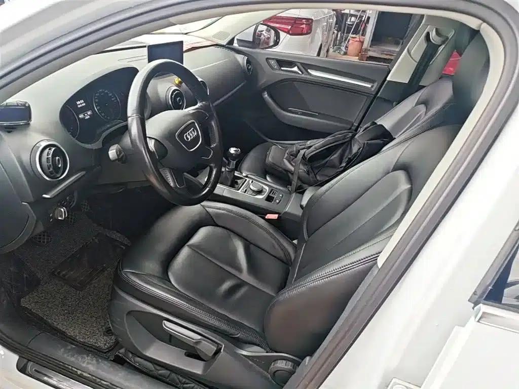 Audi A3 2015 Limousine 35 TFSI Manual Entry-Level — миниатюра 15