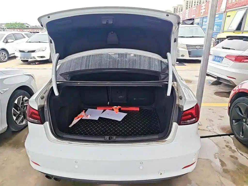 Audi A3 2015 Limousine 35 TFSI Manual Entry-Level — миниатюра 19