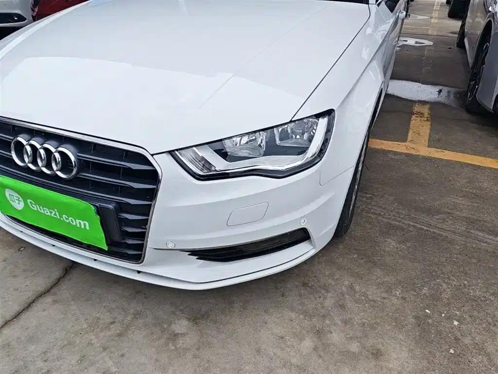 Audi A3 2015 Limousine 35 TFSI Manual Entry-Level — миниатюра 24