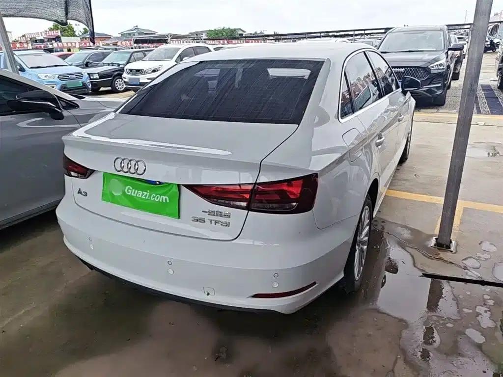 Audi A3 2015 Limousine 35 TFSI Manual Entry-Level — миниатюра 7