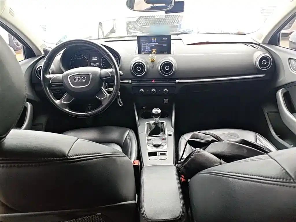 Audi A3 2015 Limousine 35 TFSI Manual Entry-Level — миниатюра 10