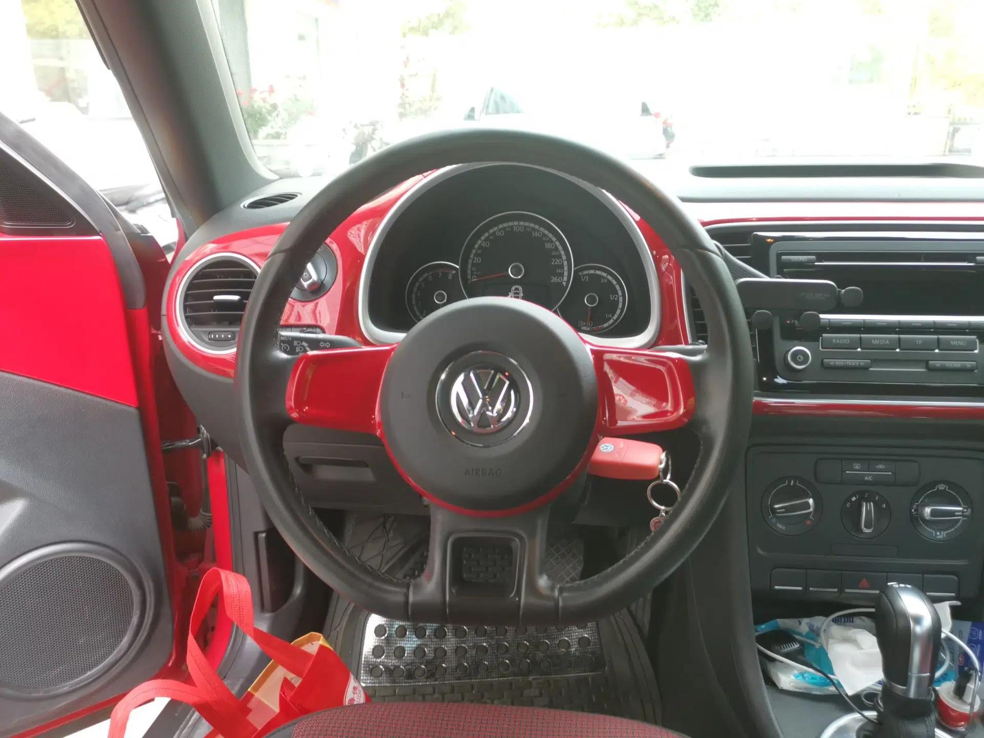Volkswagen Beetle 2014 1.2TSI Fashion Edition — миниатюра 11