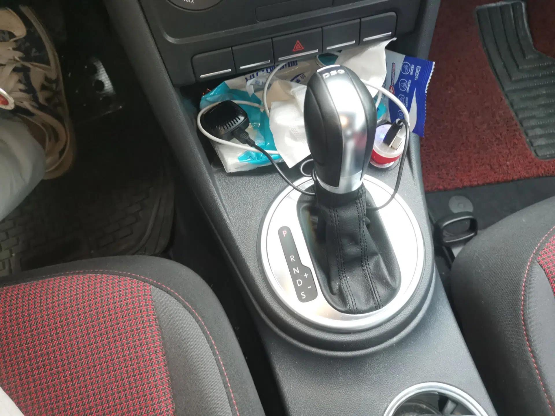 Volkswagen Beetle 2014 1.2TSI Fashion Edition — миниатюра 15