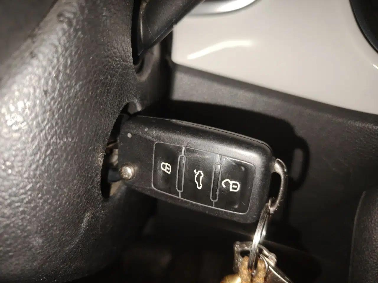 Volkswagen Beetle 2013 1.2TSI Comfort Model — миниатюра 9