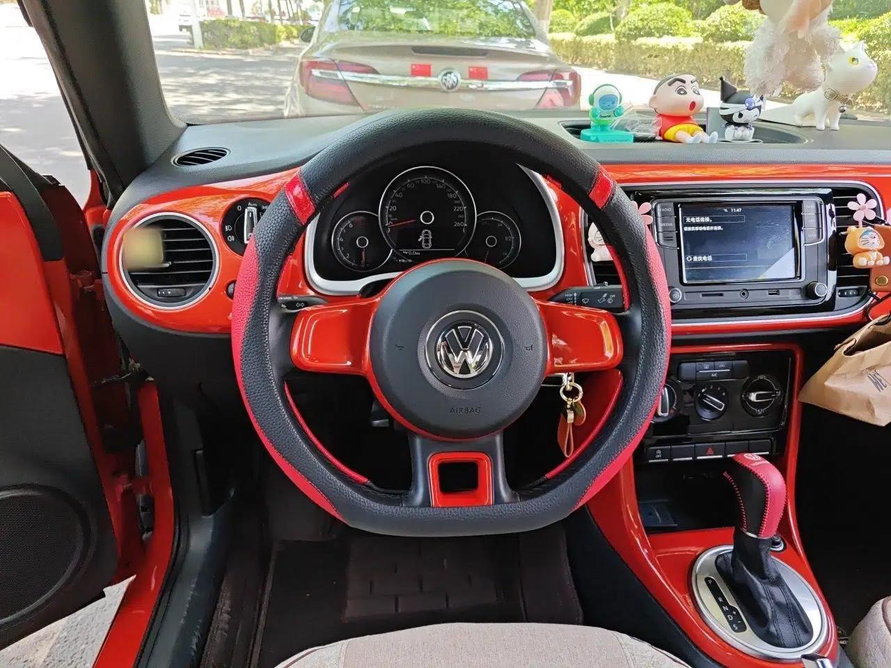 Volkswagen Beetle 2017 180TSI Yile Edition — миниатюра 11