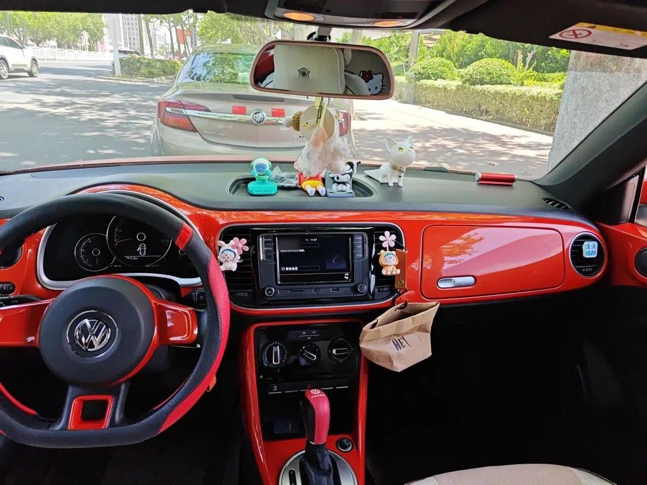 Volkswagen Beetle 2017 180TSI Yile Edition — миниатюра 10
