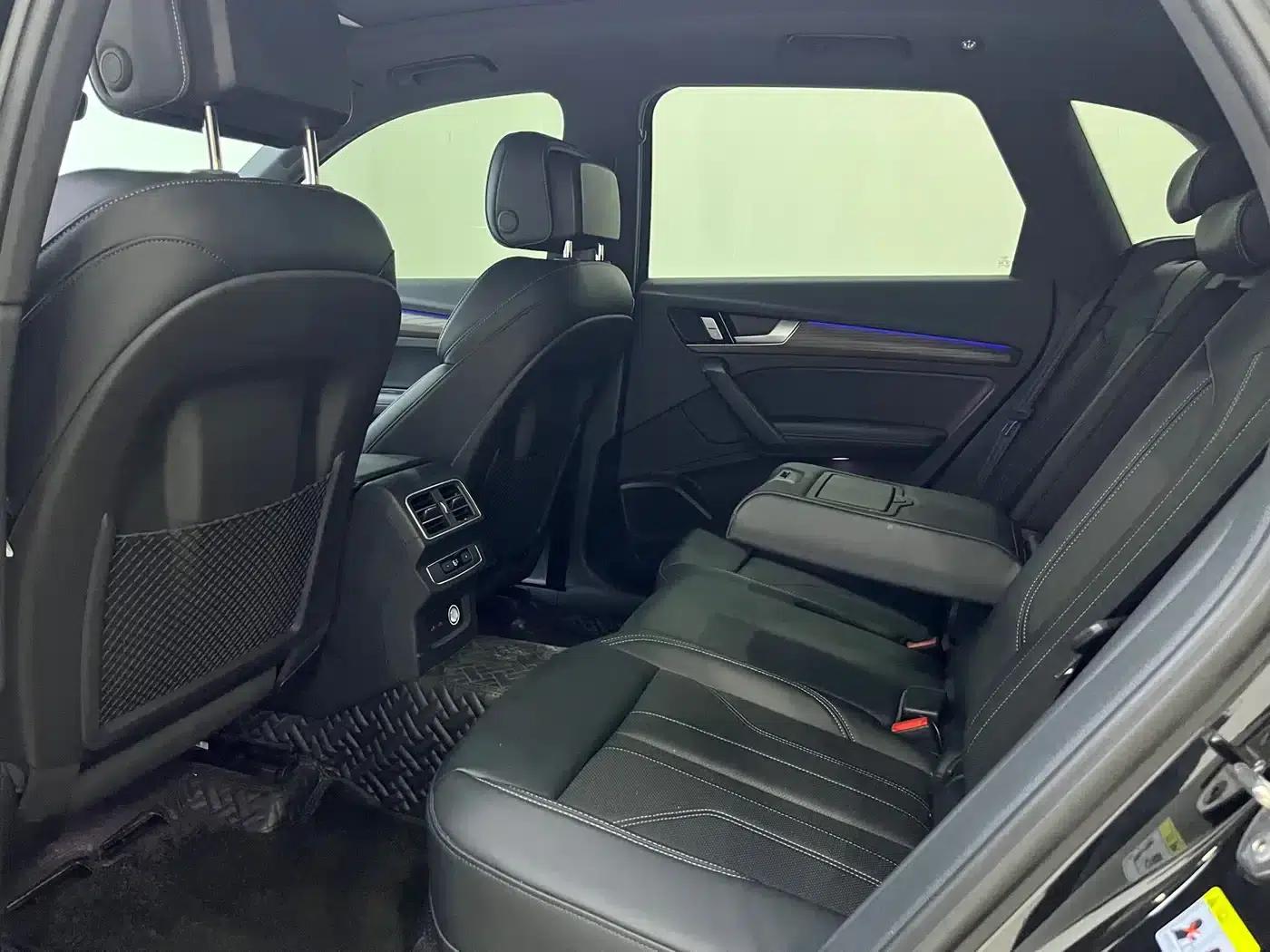 Audi Q5L 2025 45th Anniversary Edition 45 TFSI Luxury Dynamic — миниатюра 15