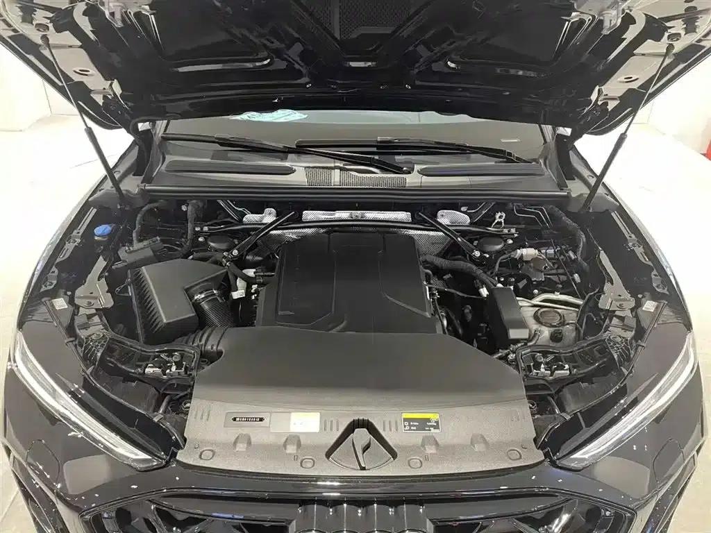 Audi Q5L 2026 2.0T Exclusive Edition for Million Users — миниатюра 9