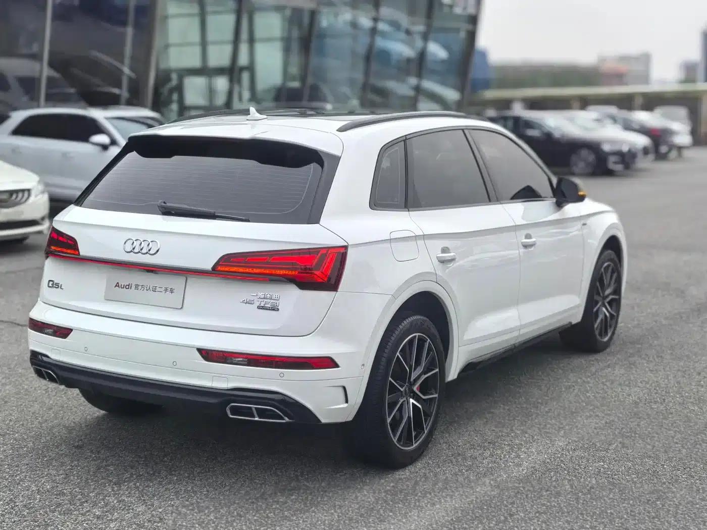 Audi Q5L 2024 45 TFSI Luxury Dynamic — миниатюра 3