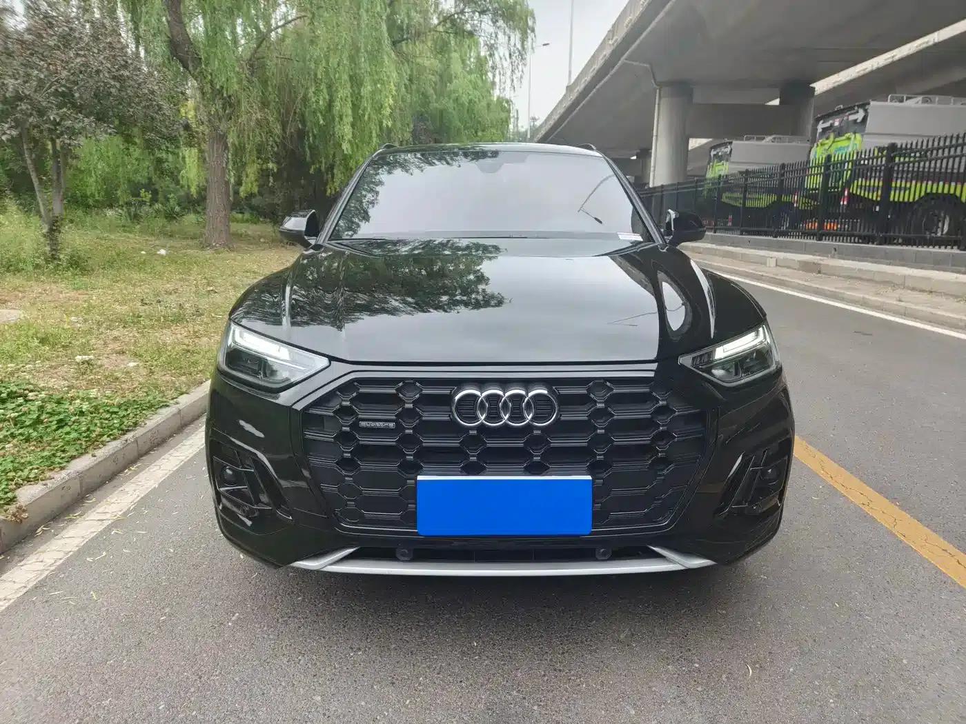 Audi Q5L 2024 40 TFSI Luxury Dynamic — миниатюра 2