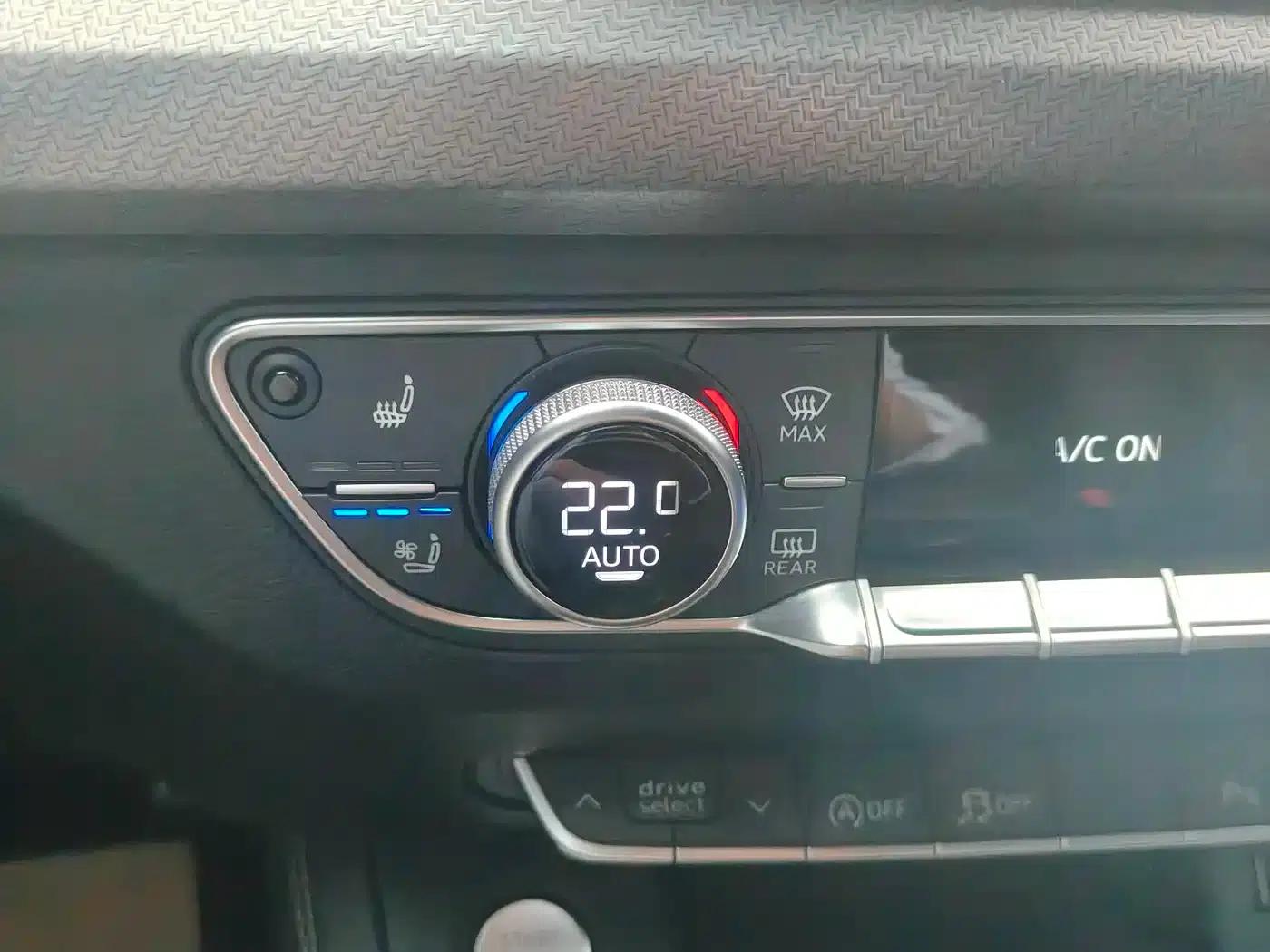 Audi Q5L 2024 40 TFSI Luxury Dynamic — миниатюра 16