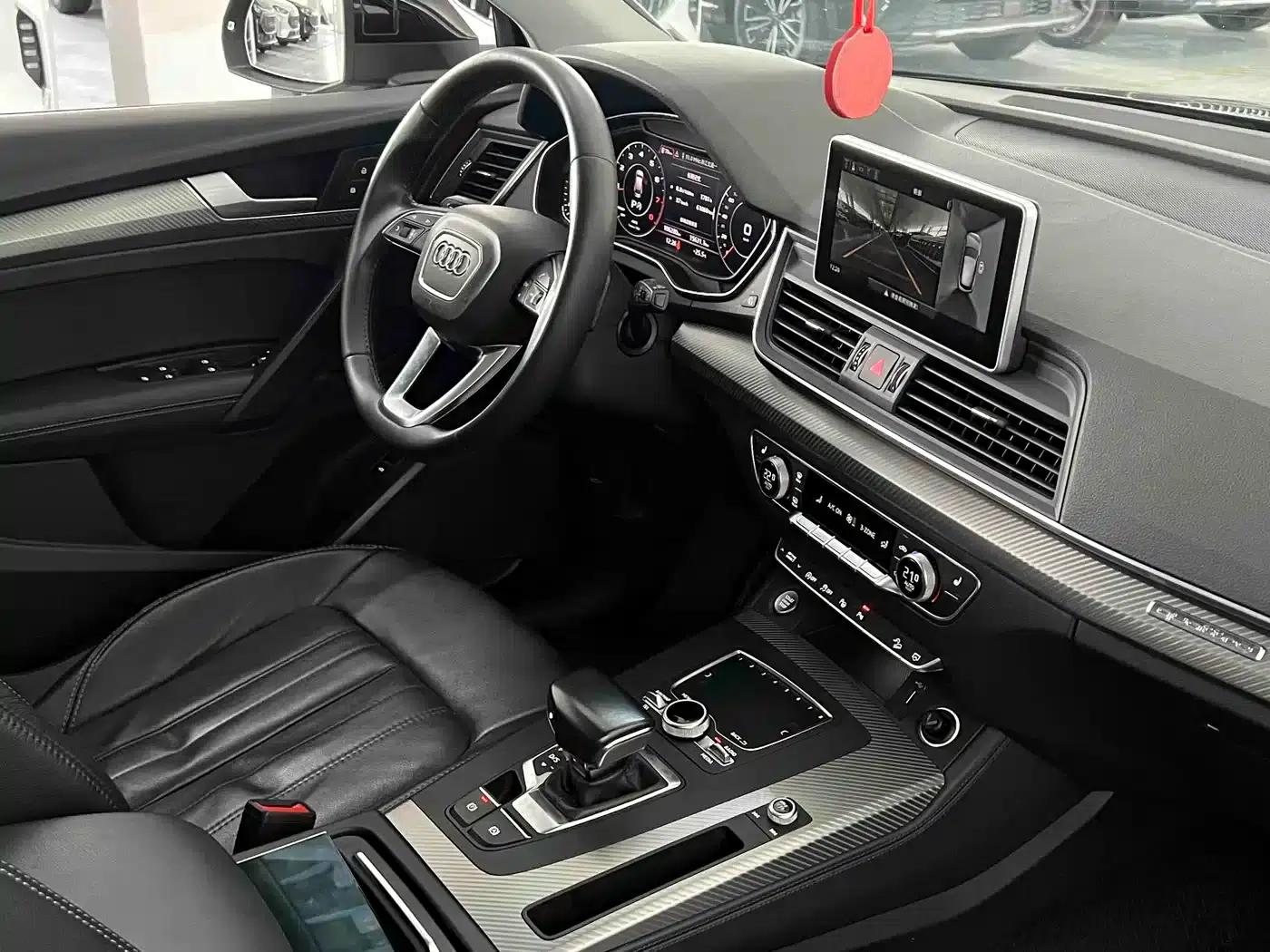 Audi Q5L 2020 45 TFSI Premium Fashion Edition — миниатюра 26