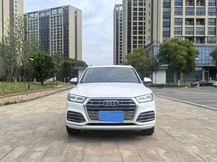 Audi Q5L 2020 40 TFSI Luxury Fashion Edition — миниатюра 3