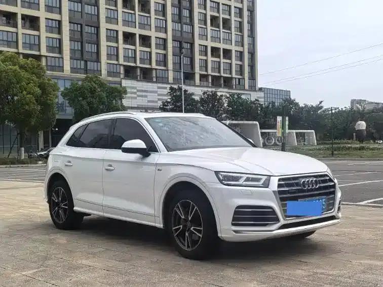 Audi Q5L 2020 40 TFSI Luxury Fashion Edition — миниатюра 8