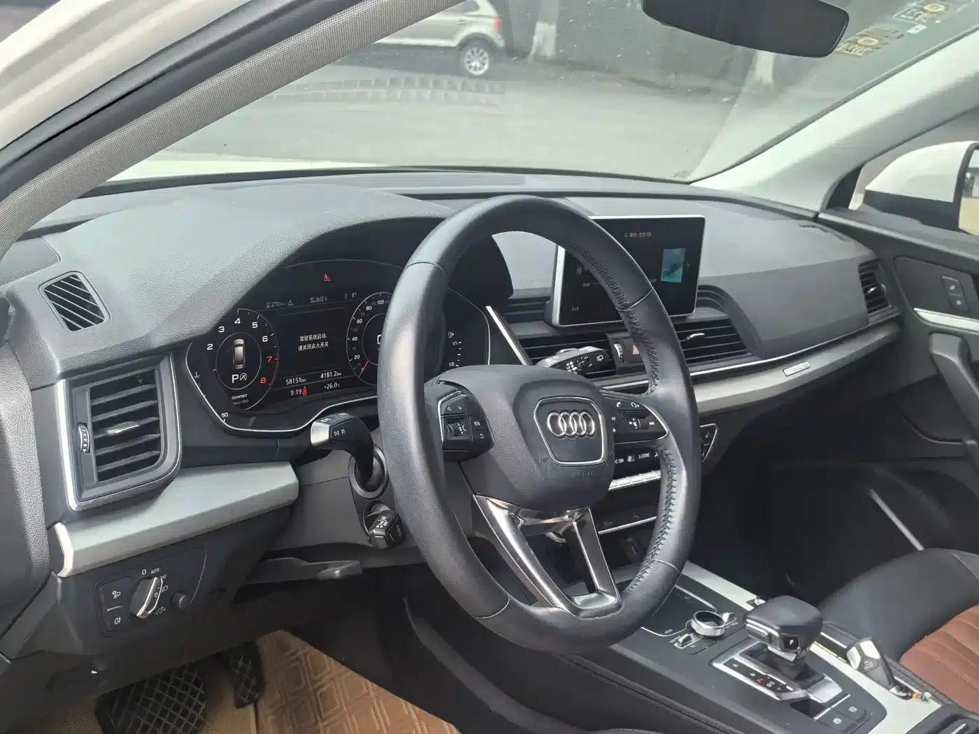 Audi Q5L 2020 40 TFSI Luxury Fashion Edition — миниатюра 9