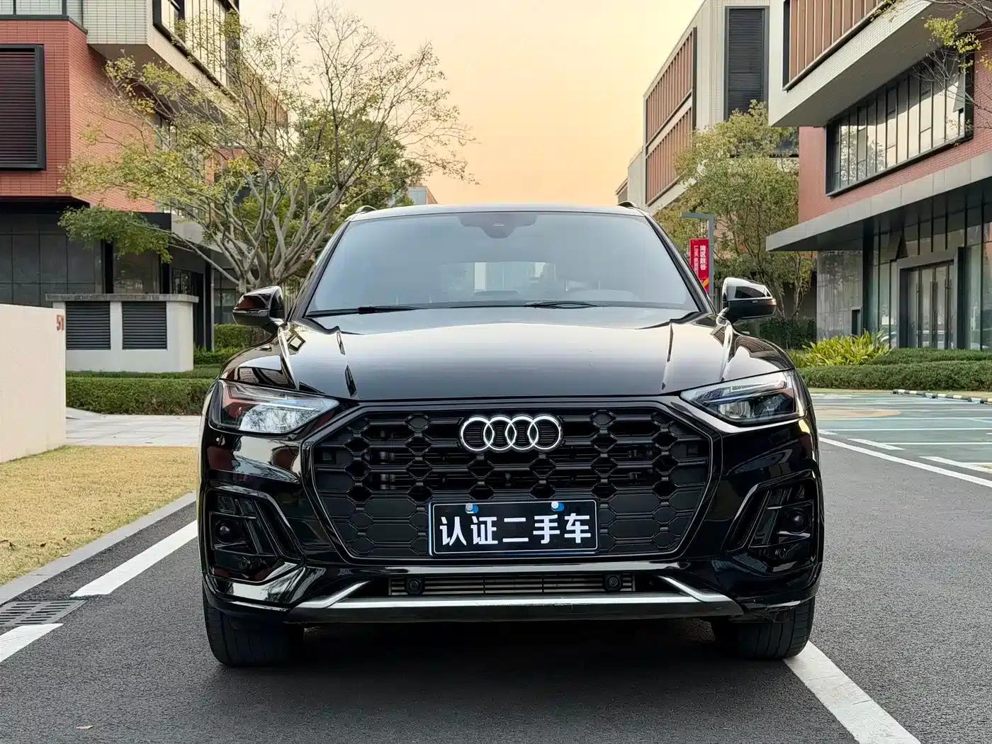 Audi Q5L 2023 40T Luxury Dynamic — миниатюра 2