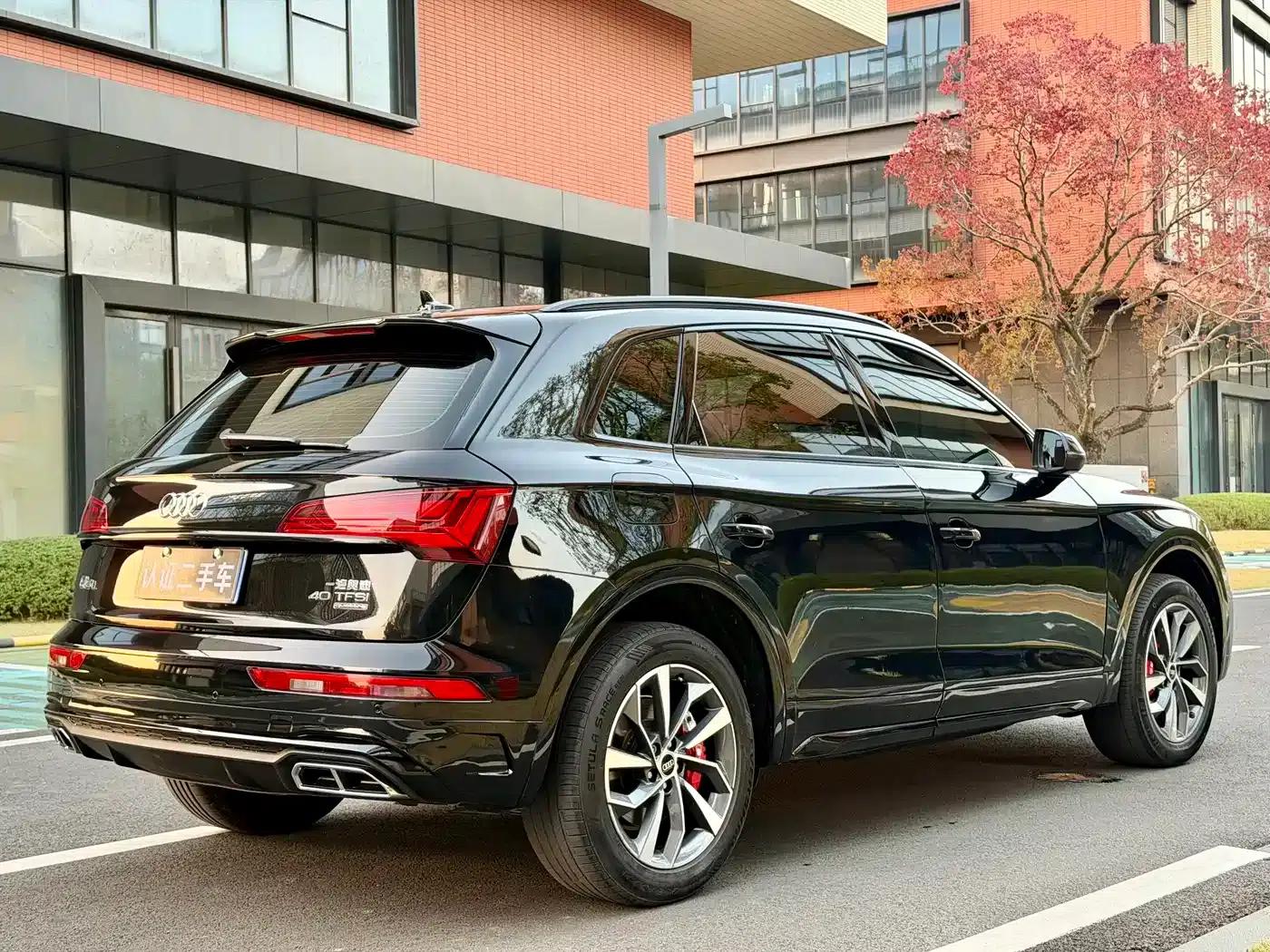 Audi Q5L 2023 40T Luxury Dynamic — миниатюра 3
