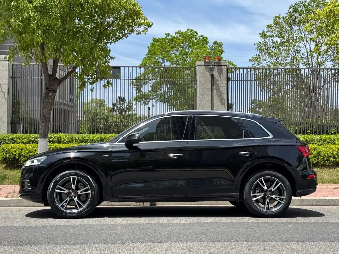 Audi Q5L 2018 40 TFSI Luxury Fashion Edition (China VI Emission Standard) — миниатюра 3