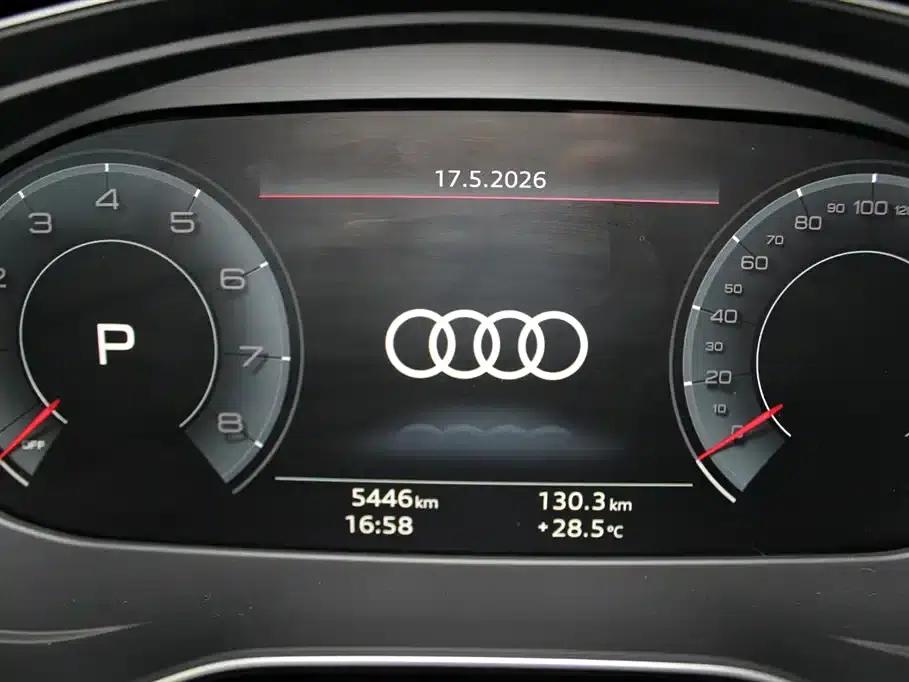 Audi Q5L 2025 45th Anniversary Edition 45 TFSI Luxury Dynamic — миниатюра 11
