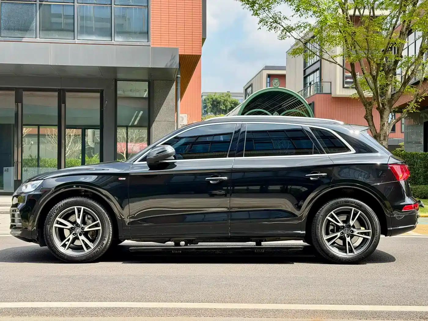 Audi Q5L 2020 45 TFSI Premium Fashion Edition — миниатюра 20