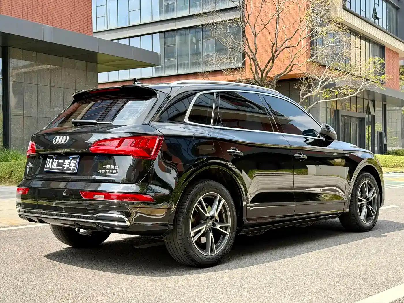 Audi Q5L 2020 45 TFSI Premium Fashion Edition — миниатюра 21
