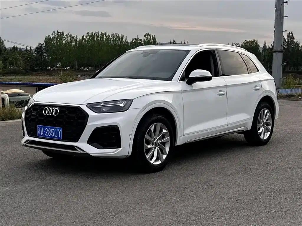 Audi Q5L 2022 40T RS Package Sport Edition — миниатюра 1