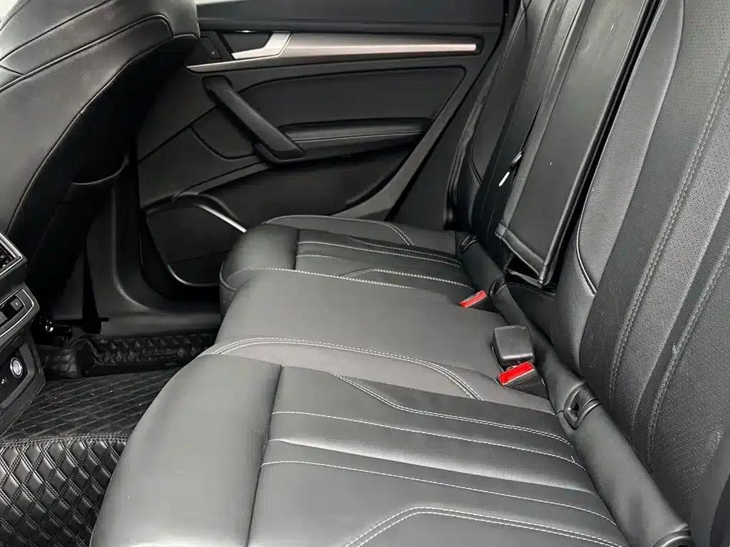 Audi Q5L 2022 40T RS Package Sport Edition — миниатюра 5