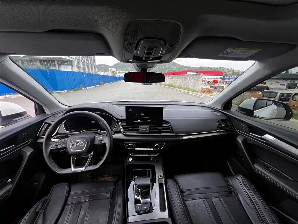 Audi Q5L 2022 40T RS Package Sport Edition — миниатюра 6