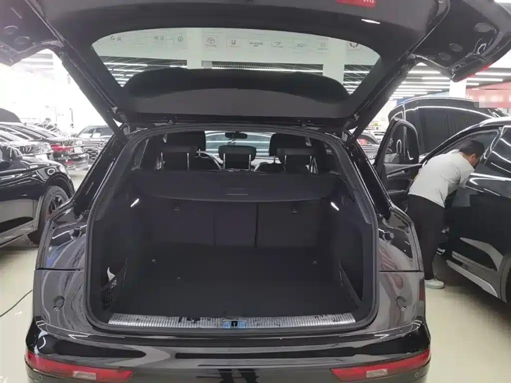 Audi Q5L 2024 40 TFSI Luxury Dynamic — миниатюра 19