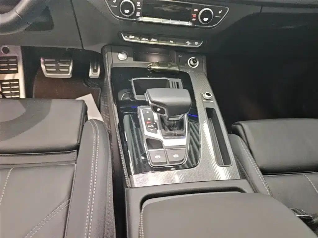 Audi Q5L 2023 40T Luxury Dynamic — миниатюра 14
