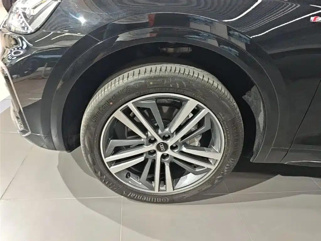 Audi Q5L 2023 40T Luxury Dynamic — миниатюра 23
