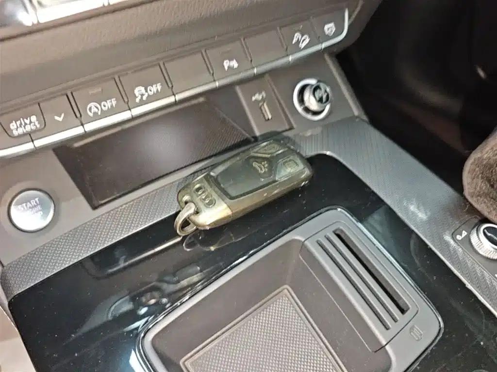 Audi Q5L 2023 40T Luxury Dynamic — миниатюра 9