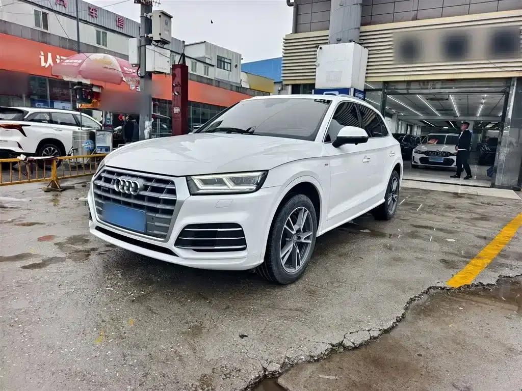 Audi Q5L 2018 45 TFSI Premium Fashion Edition (National V Emission Standard) — миниатюра 1