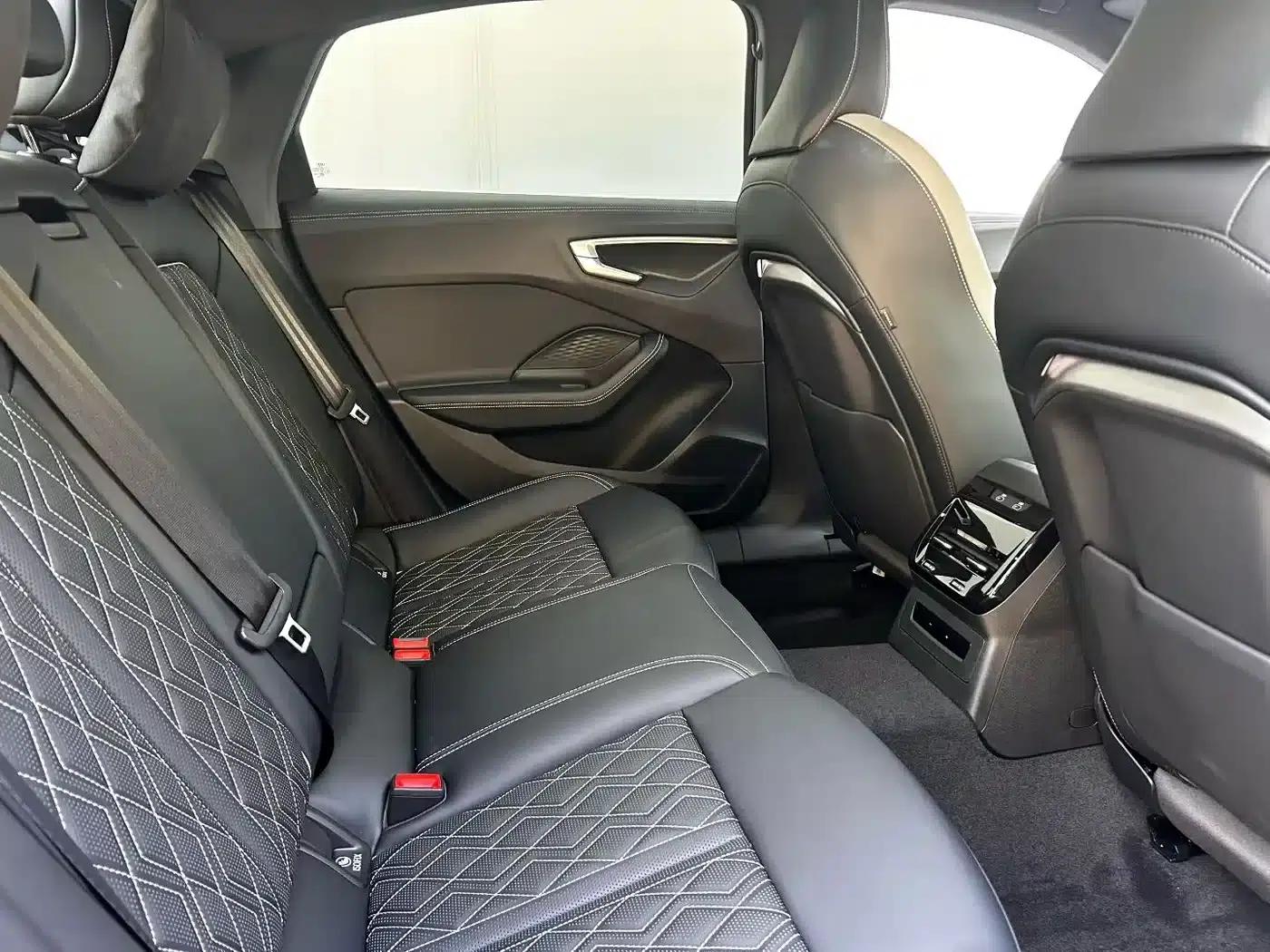 Audi A5L 2026 2.0T Sport Plus — миниатюра 4
