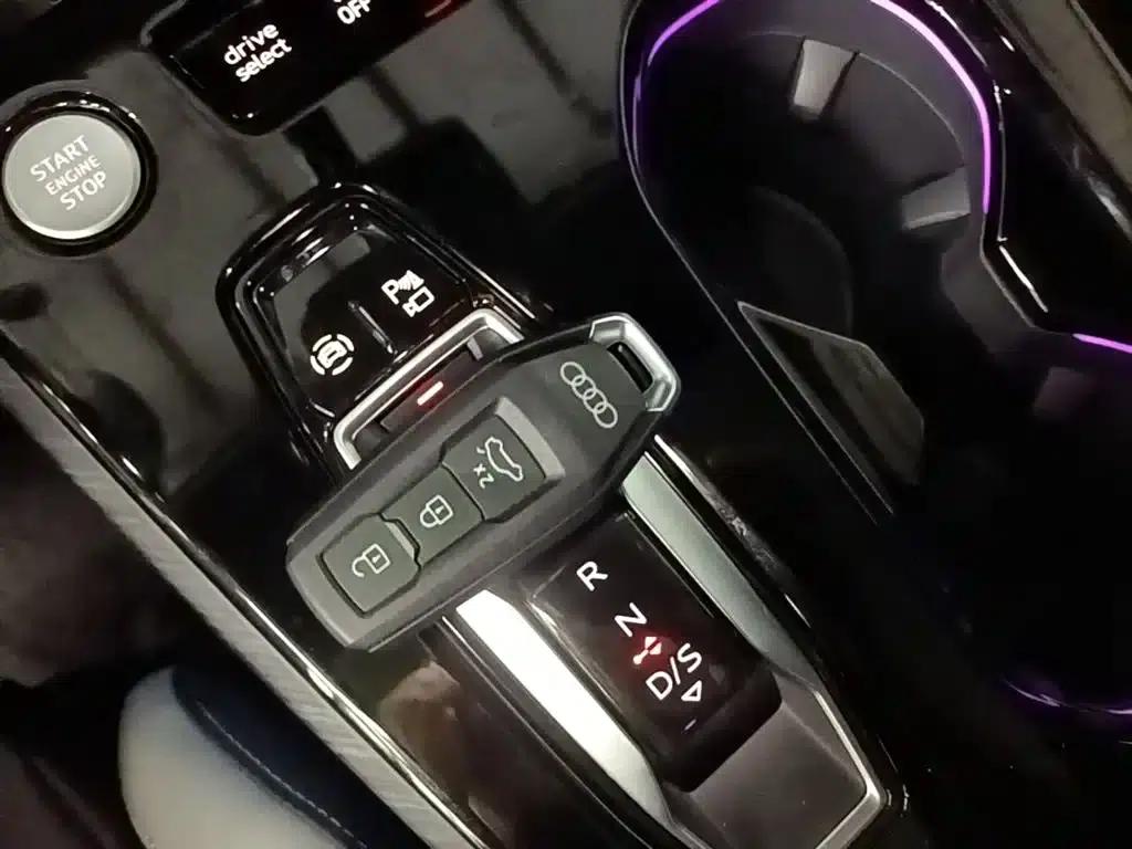 Audi A5L 2026 2.0T Sport Plus — миниатюра 9