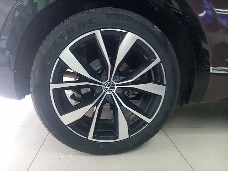 Volkswagen Talagon 2021 380TSI Four-Wheel Drive R-Line Touareg Edition — миниатюра 10