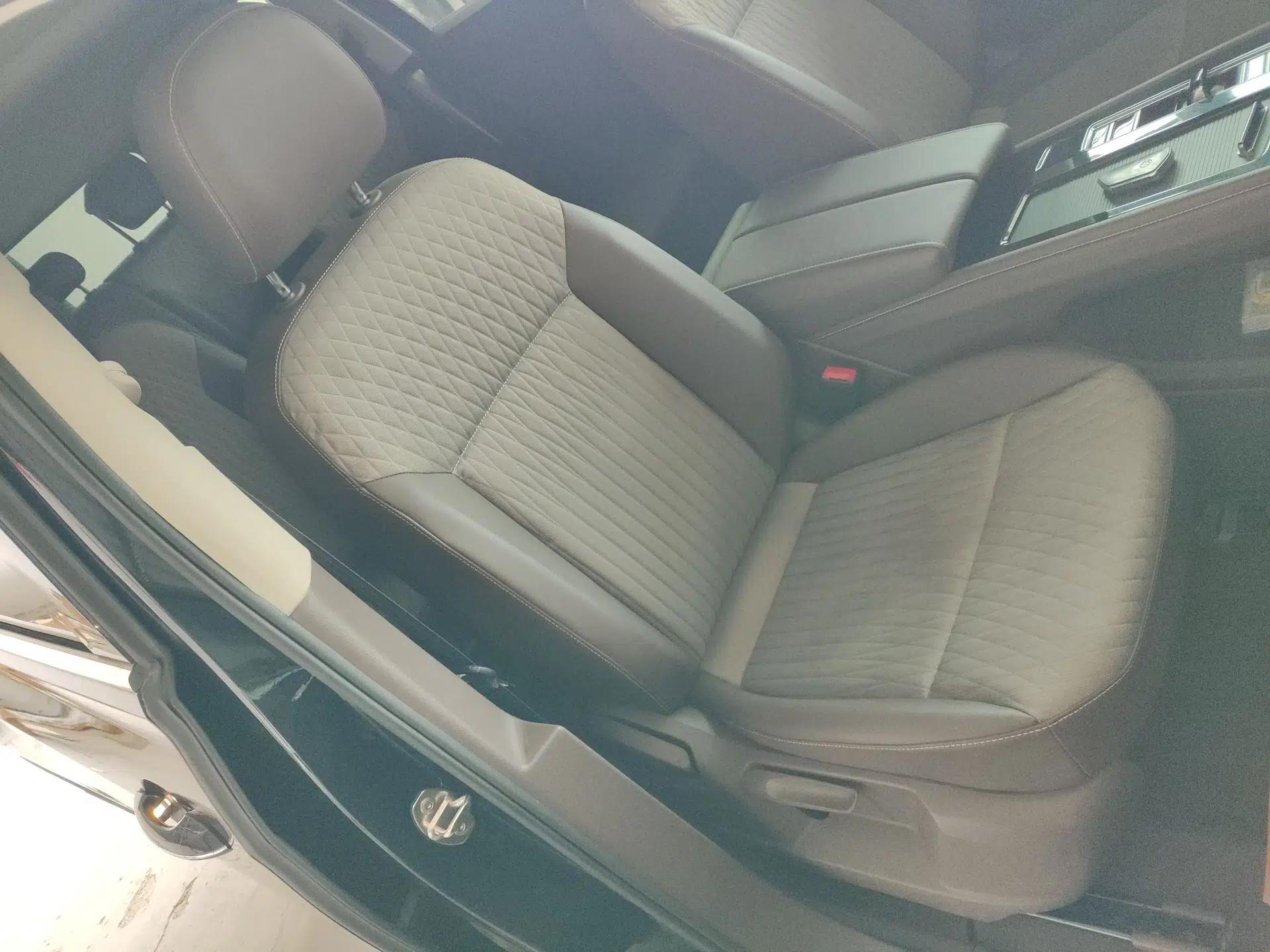 Volkswagen Viloran 2024 330TSI Business Edition — миниатюра 23