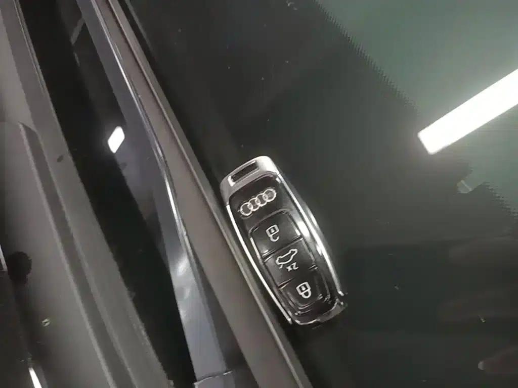Audi e-tron 2021 50 quattro Premium Edition — миниатюра 9